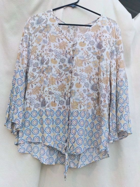 Tops - Printed Long Sleeve Boho Top - White, Gold & Blue